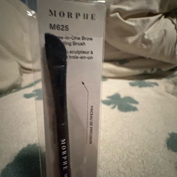 Morphe Other - Morphe Brow Shaping Brush with Black Handle